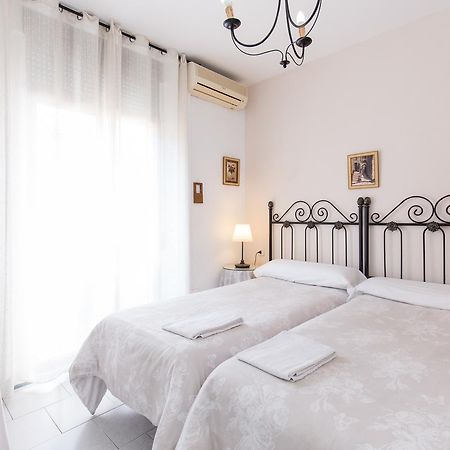 Pension Mesones Granada Bagian luar foto