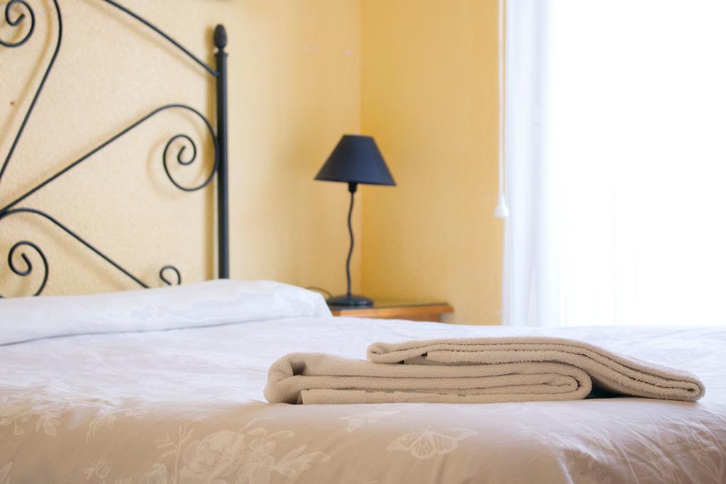 Pension Mesones Granada Ruang foto