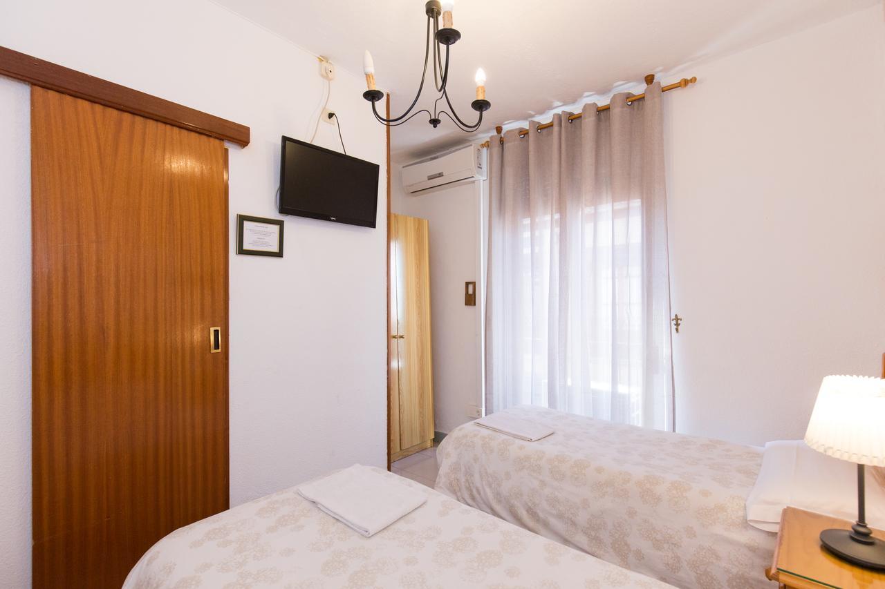 Pension Mesones Granada Bagian luar foto