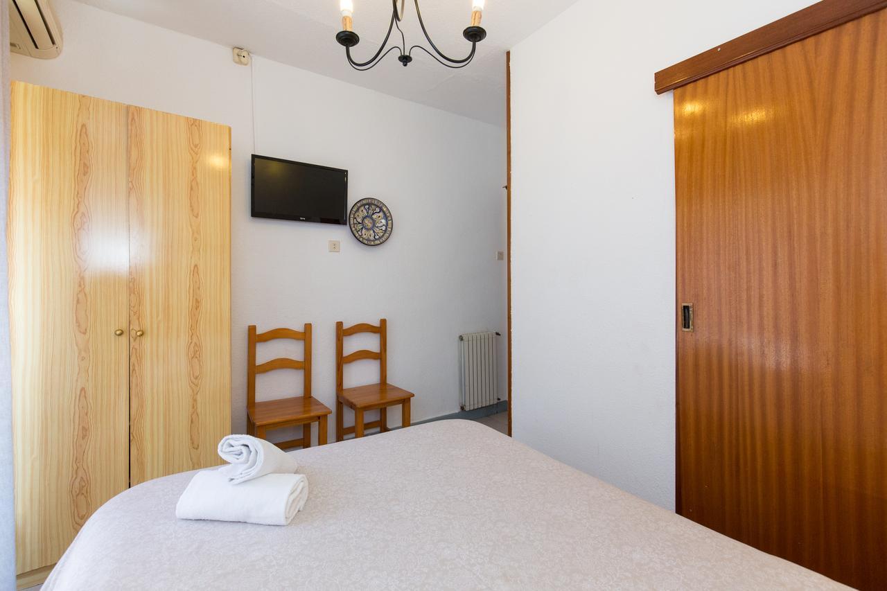 Pension Mesones Granada Bagian luar foto