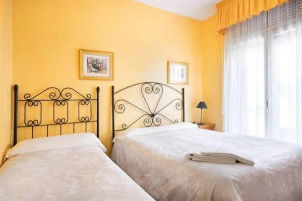 Pension Mesones Granada Bagian luar foto