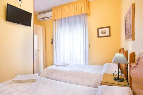 Pension Mesones Granada Bagian luar foto