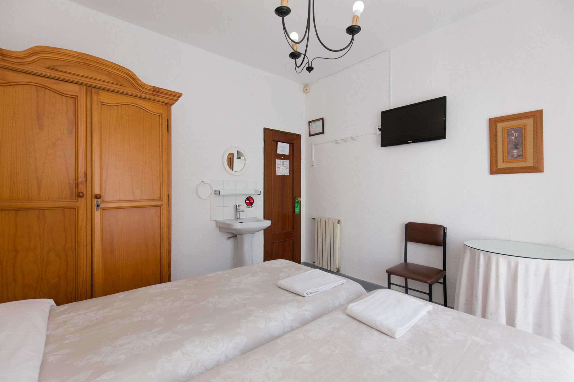 Pension Mesones Granada Bagian luar foto