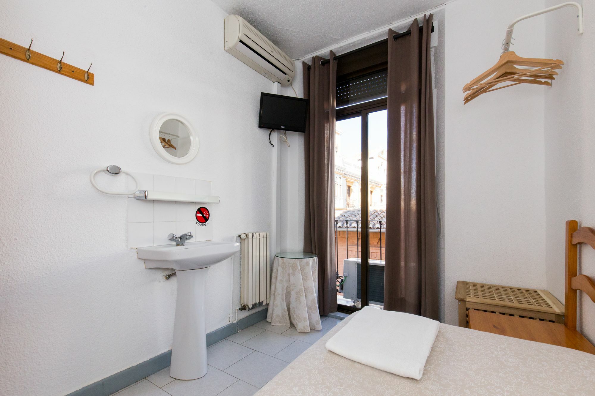 Pension Mesones Granada Bagian luar foto