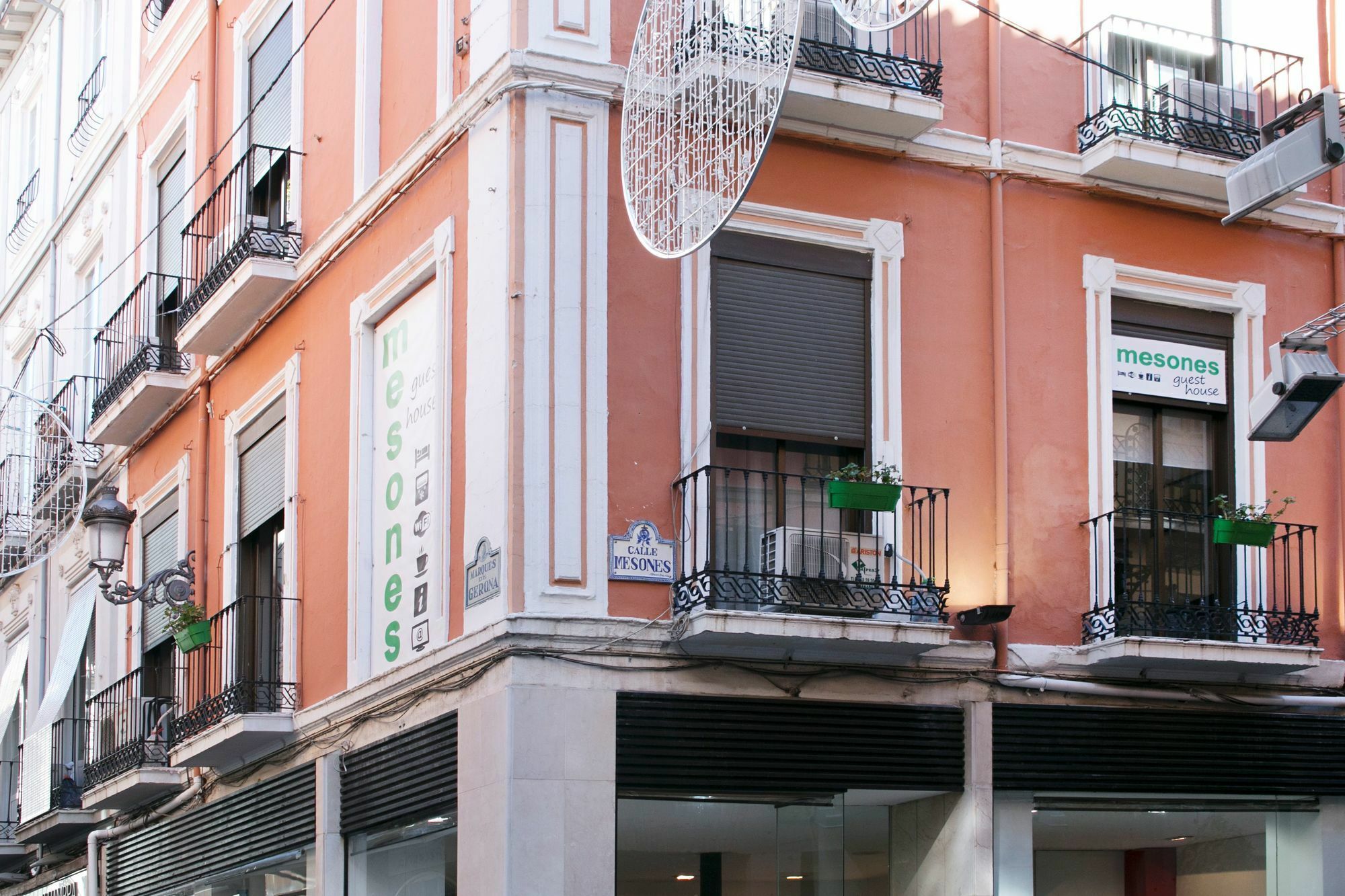 Pension Mesones Granada Bagian luar foto